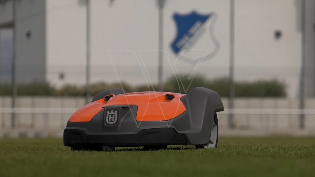 Husqvarna 550 Prof Automower <5000m2 11 Husqvarna 550 Prof Automower <5000m2 - Afbeelding 9