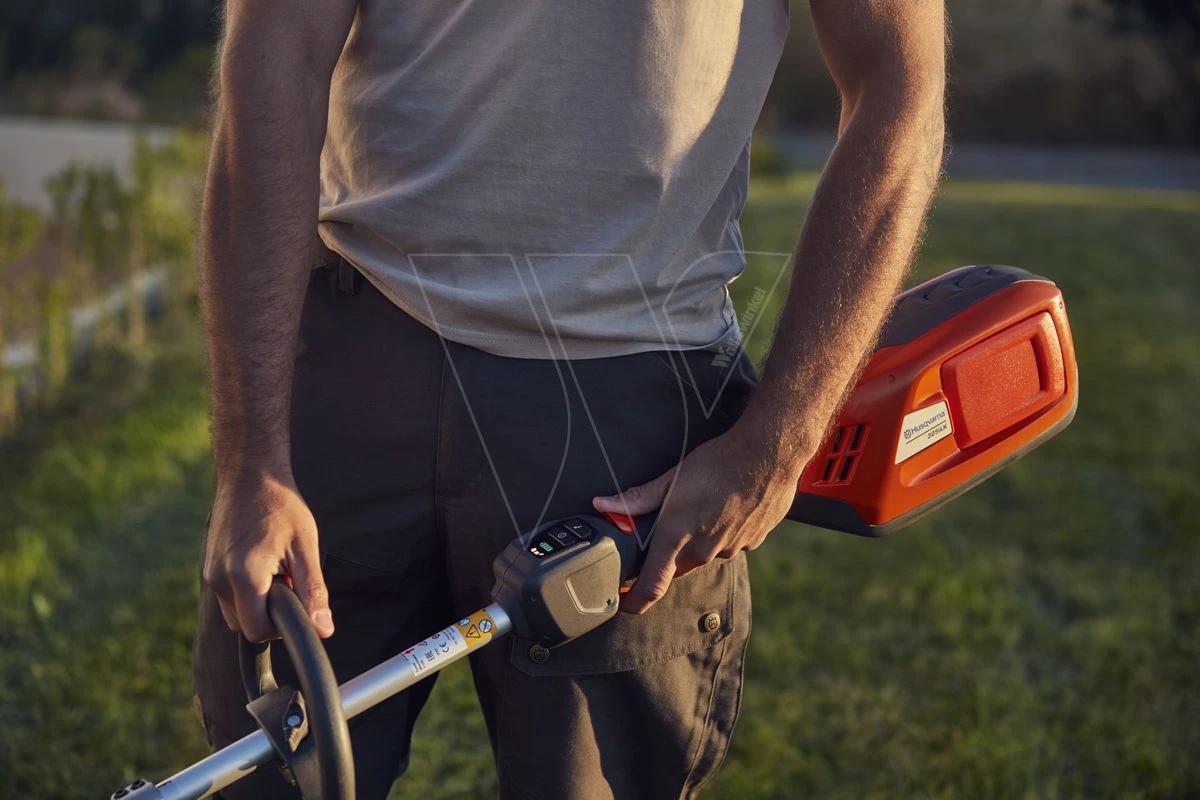 Husqvarna 325ilk Deelbare Accu Trimmer 7 Husqvarna 325ilk Deelbare Accu Trimmer - Afbeelding 5
