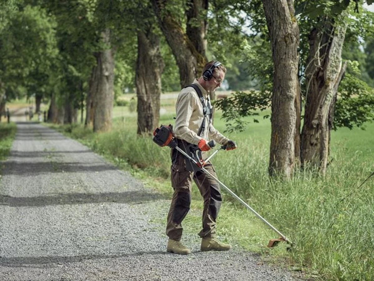 Husqvarna 325r Motorzeis 1.1 Pk 4 Husqvarna 325r Motorzeis 1.1 Pk - Afbeelding 2