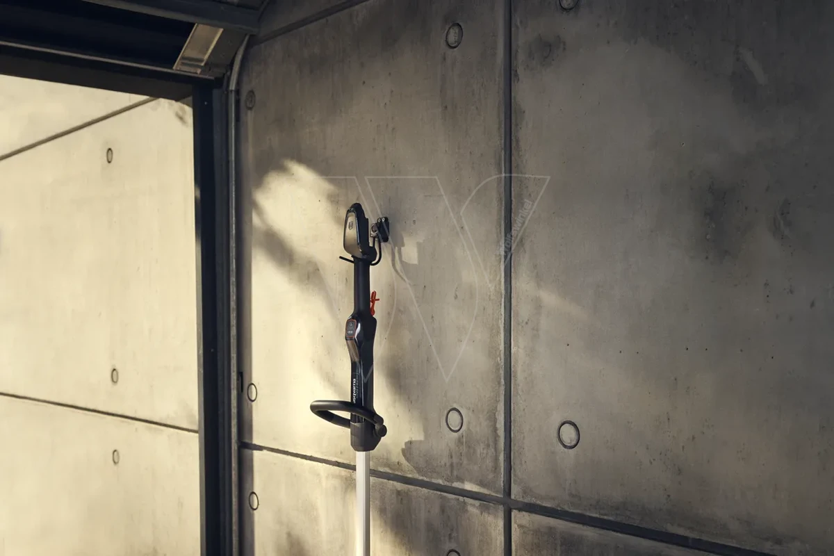 Husqvarna T28-p4a Aspire Trimmer Set B45 4 Husqvarna T28-p4a Aspire Trimmer Set B45 - Afbeelding 2